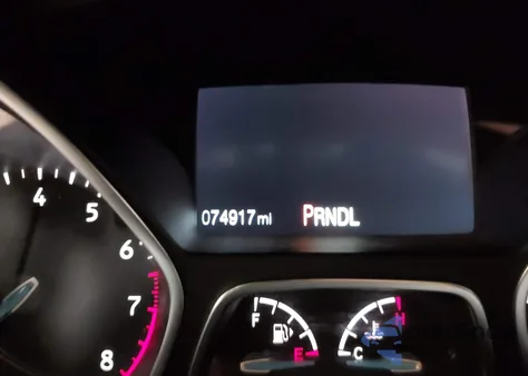 2017 Ford Focus Se z USA, uszkodzony, nr VIN 1FADP3F28HL314308